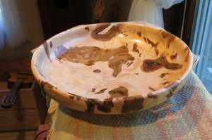 wooden burrow bowl